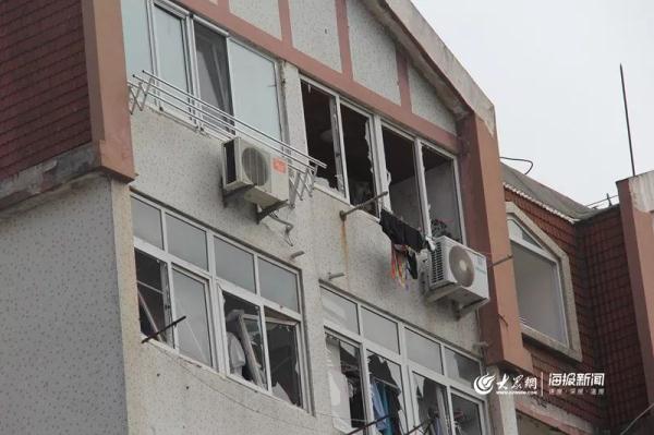 突發(fā)！青島一居民樓發(fā)生爆燃！已造1人死亡，7人受傷！3公里外有震感…