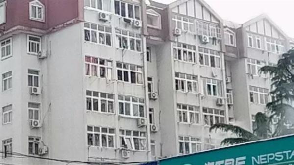 突發(fā)！青島一居民樓發(fā)生爆燃！已造1人死亡，7人受傷！3公里外有震感…