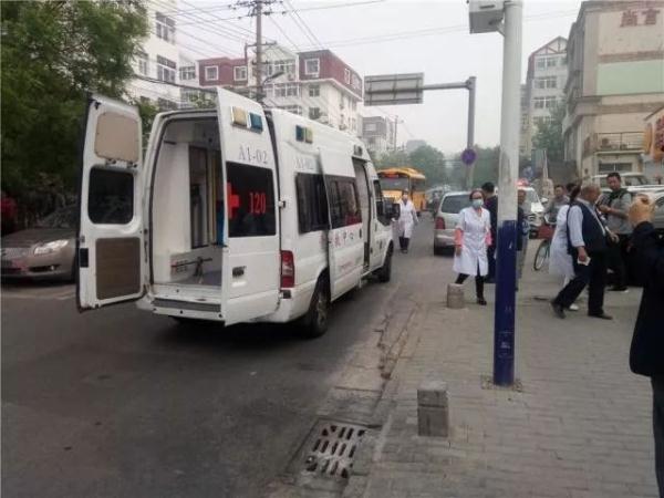 突發(fā)！青島一居民樓發(fā)生爆燃！已造1人死亡，7人受傷！3公里外有震感…